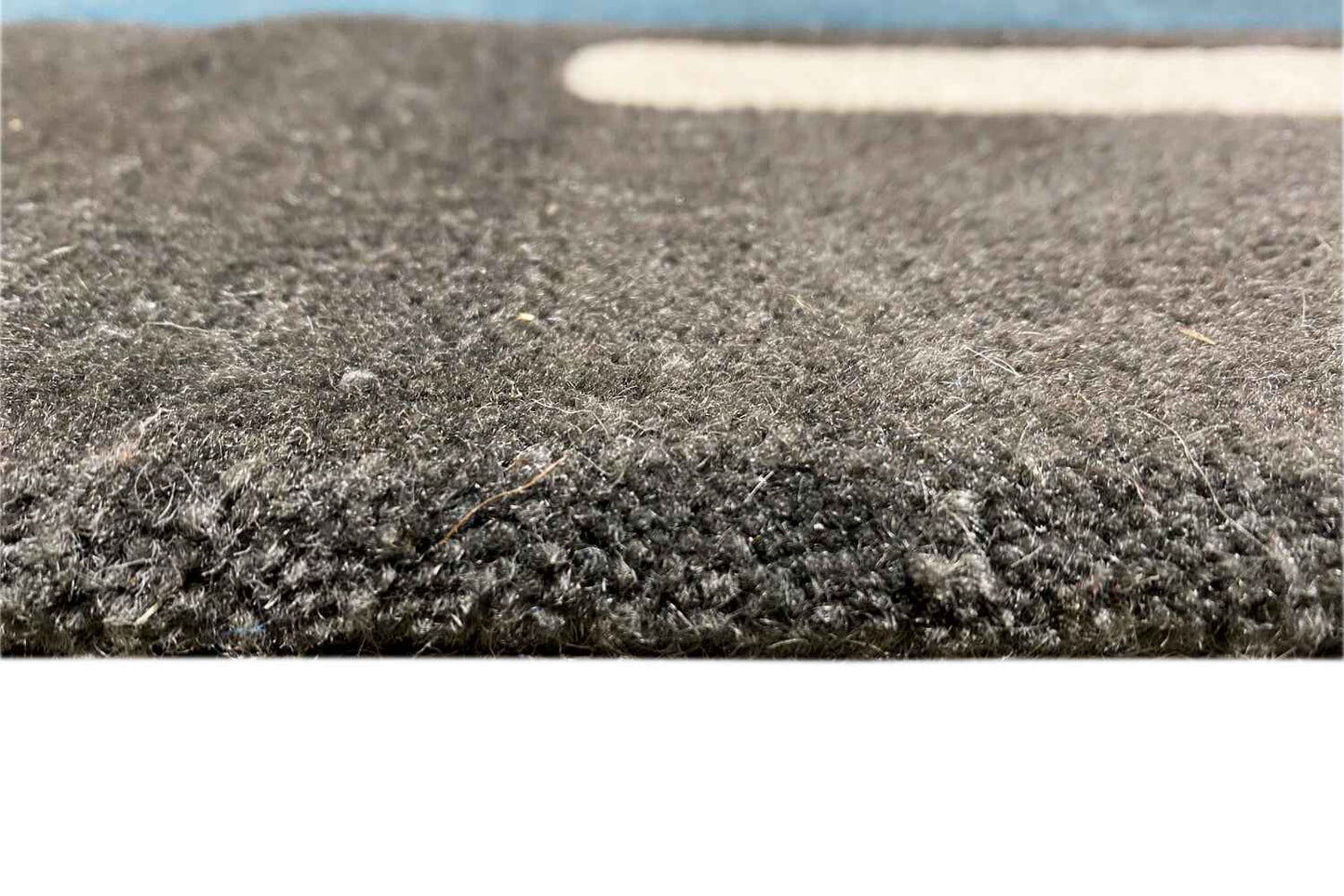 Handgetufteter Wollteppich mit farbenfrohem Auto- & Tiermotiv, 170x240cm (5.6X7.9ft) - German Carpet Shop