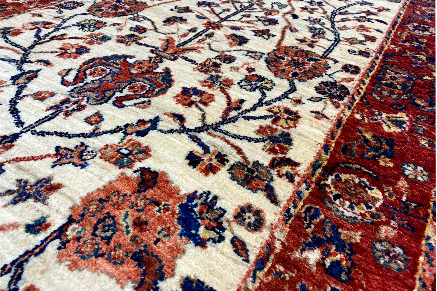 Qashqai Exklusiv (316x82cm) - German Carpet Shop