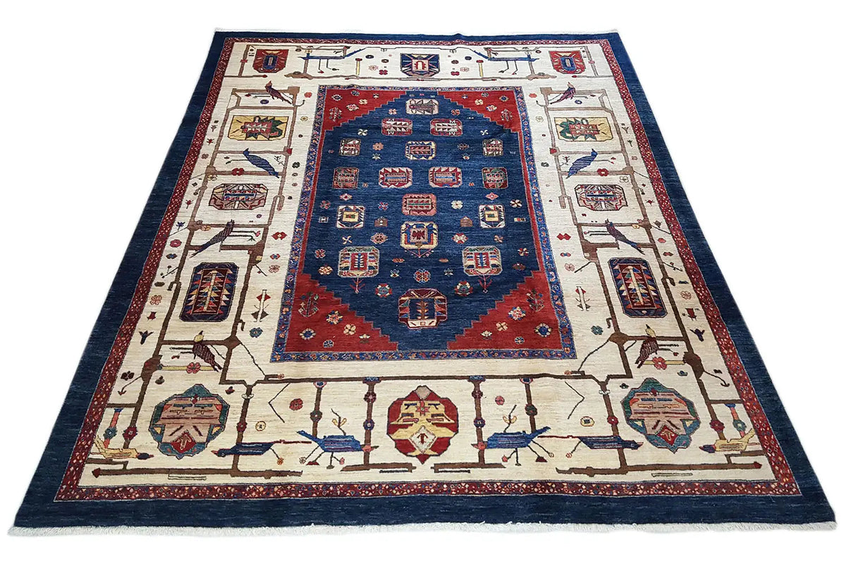 Qashqai exclusive rug with blue central medallion and red border design