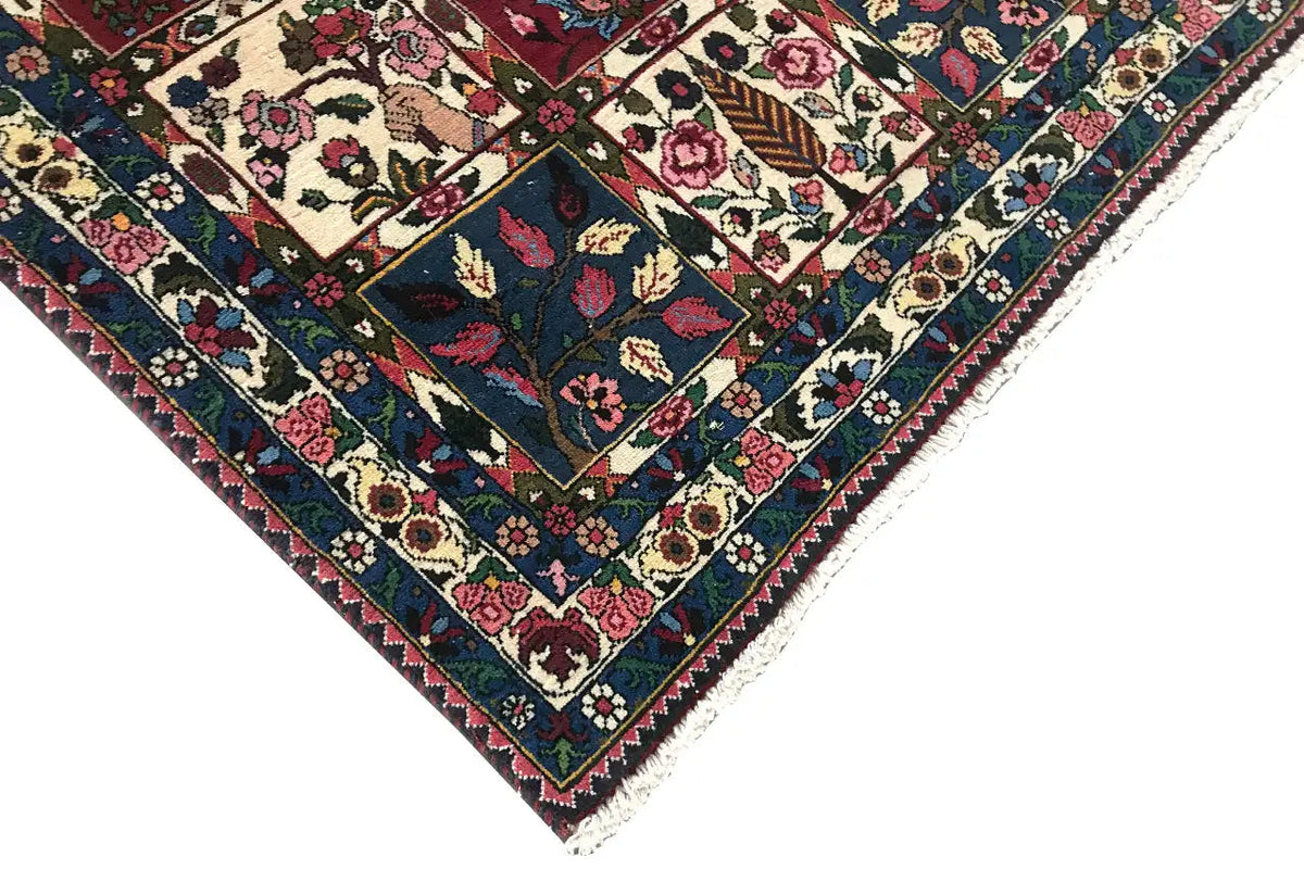 Triangular cutout: multicolored rug with a geometric pattern and edging.