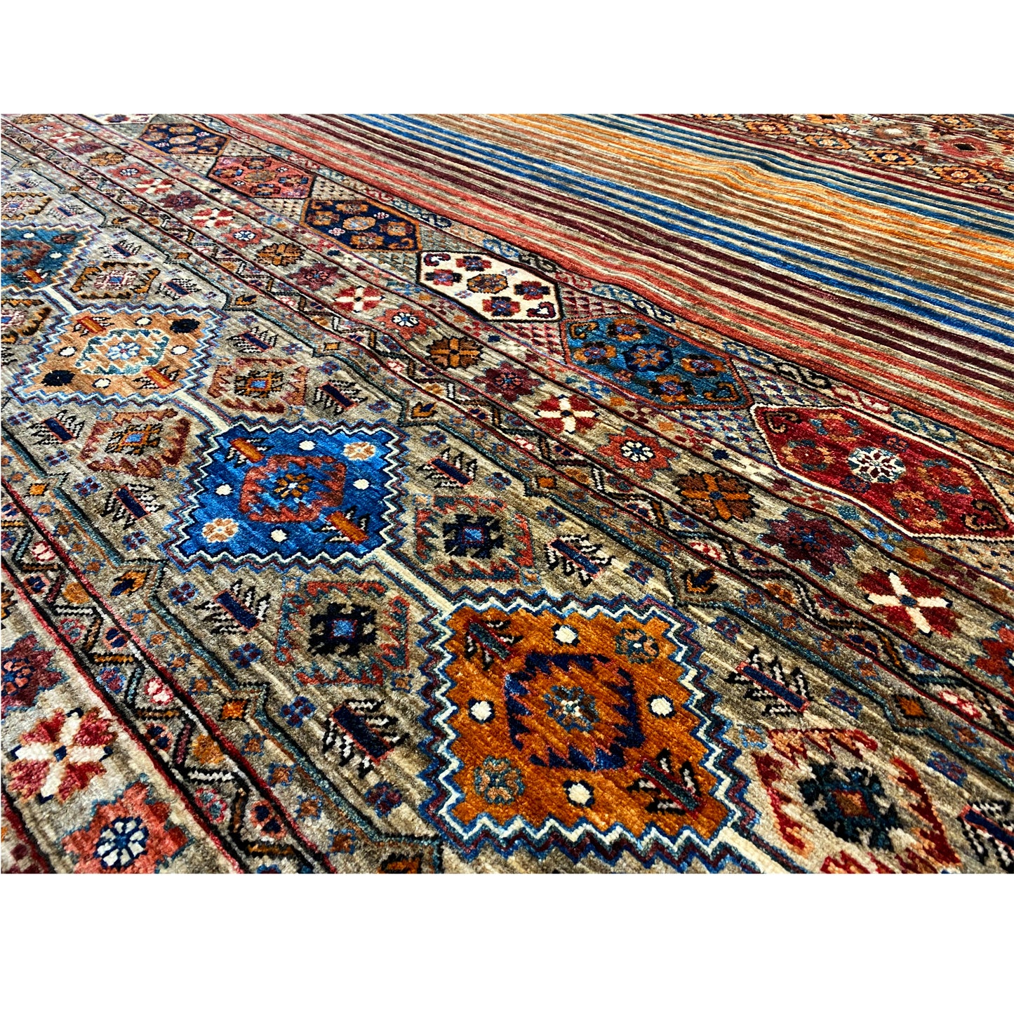 Bunter Khorjin Teppich 372x275 cm - German Carpet Shop