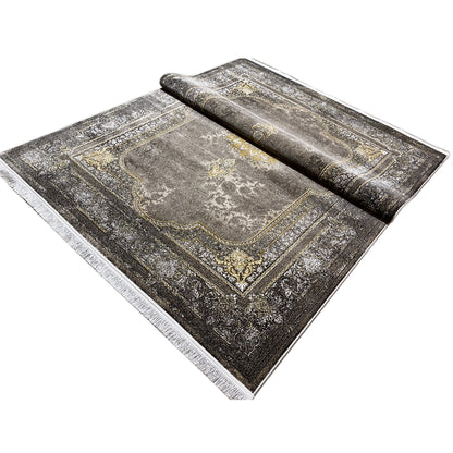 Aged Grandeur 170x240cm