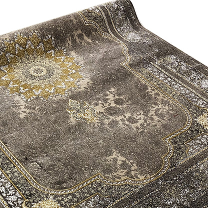 Aged Grandeur 170x240cm