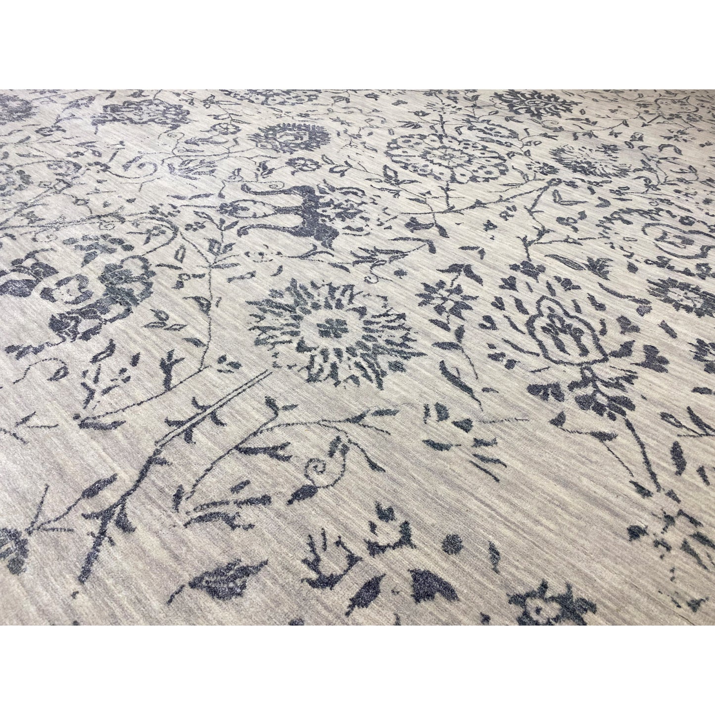 Designer carpet 305x245 cm