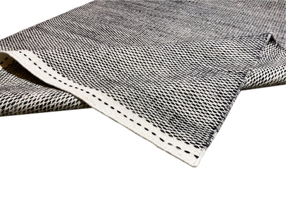 Black Kelim Rug - 160x230 cm