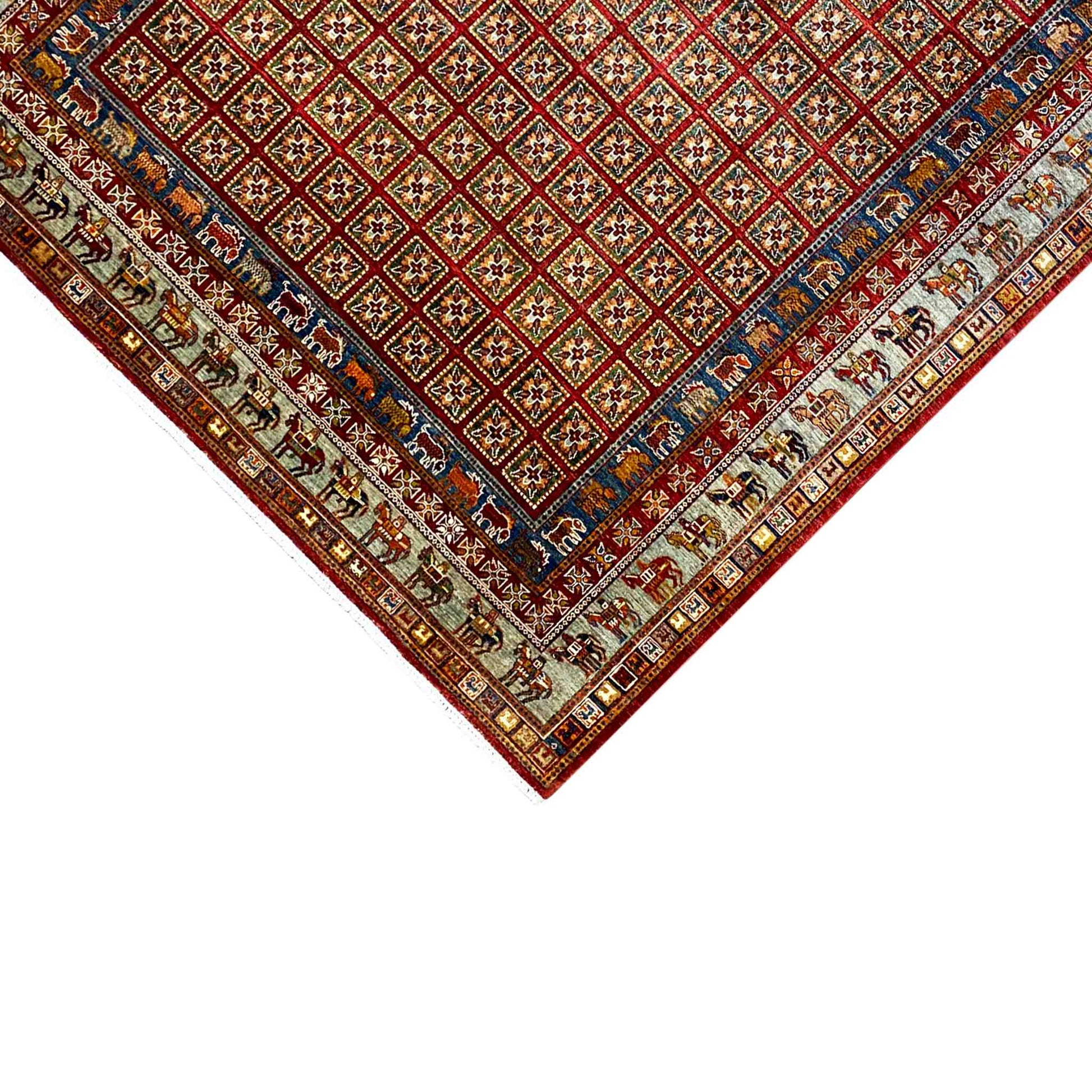 Khorjin Teppich - Geometrisches Paneel, Reiches Rot & Stammesbordüren, 285x258 cm - German Carpet Shop