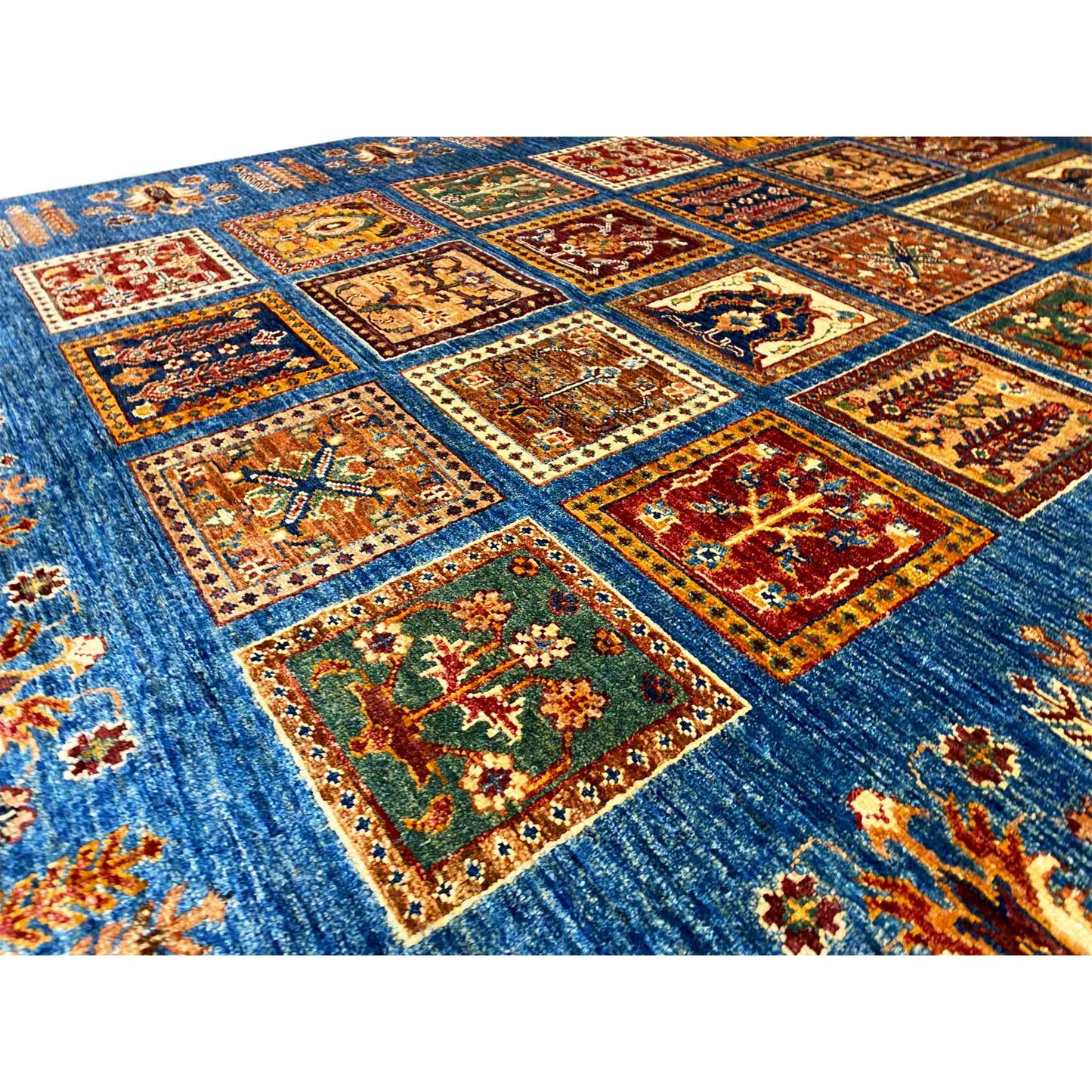 Khorjin Teppich - Blaues Paneeldesign, Komplizierte Motive, 207x161 cm - German Carpet Shop