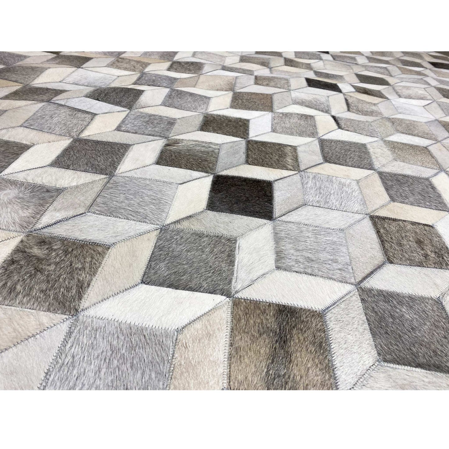 Geometrischer Kalbsleder-Teppich – 249x157 cm – Rutschfeste Rückseite - German Carpet Shop