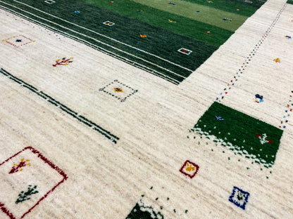 Loom Luri Rug - 175x241 cm