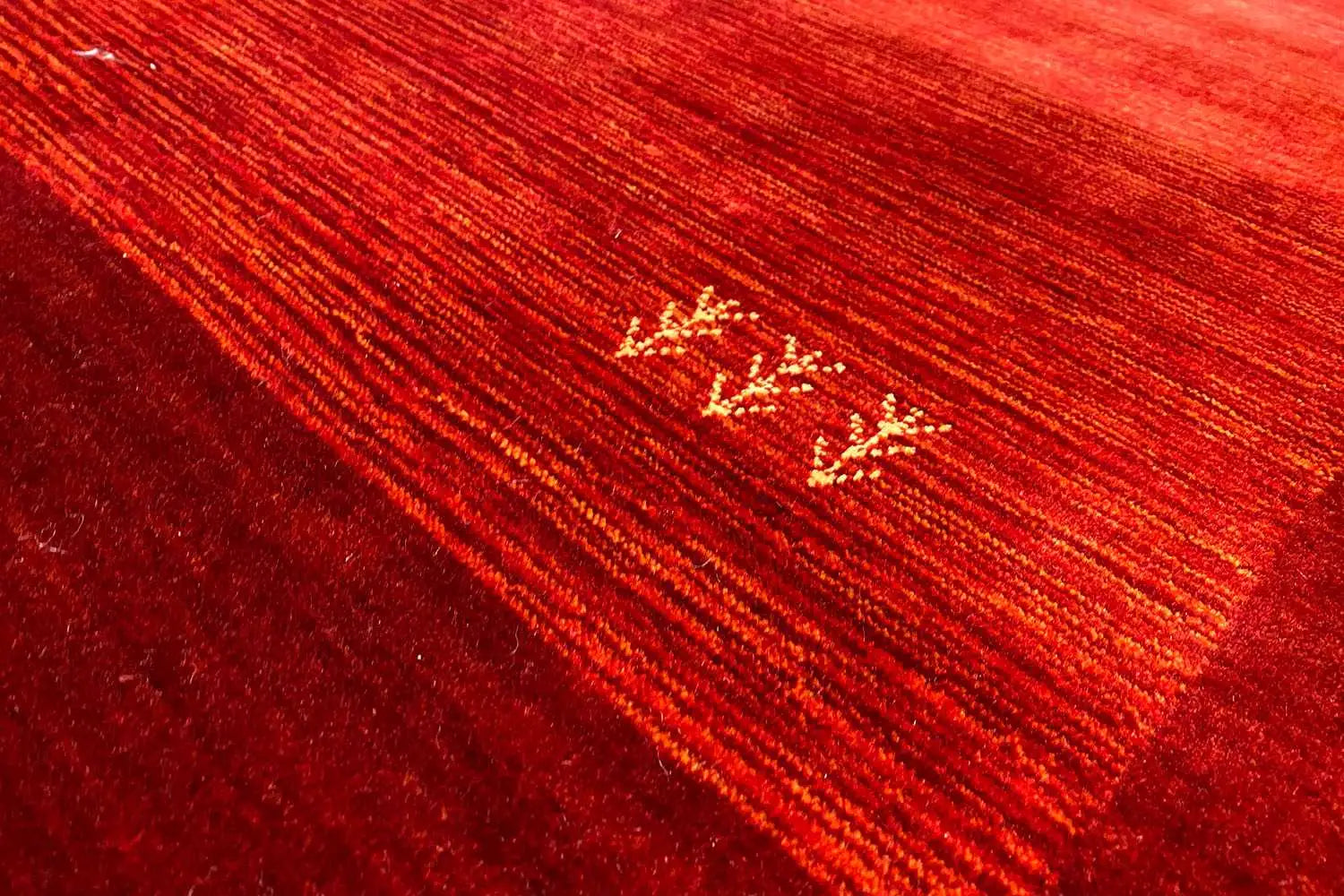 Gabbeh - Loom (242x175 cm) - German Carpet Shop