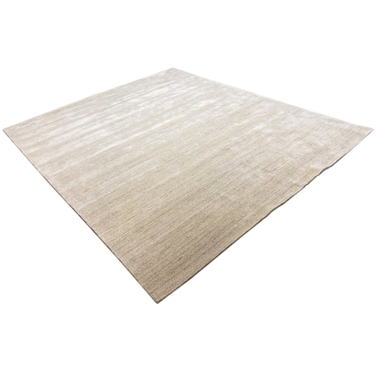 Loom Luri Carpet - 302x252 cm