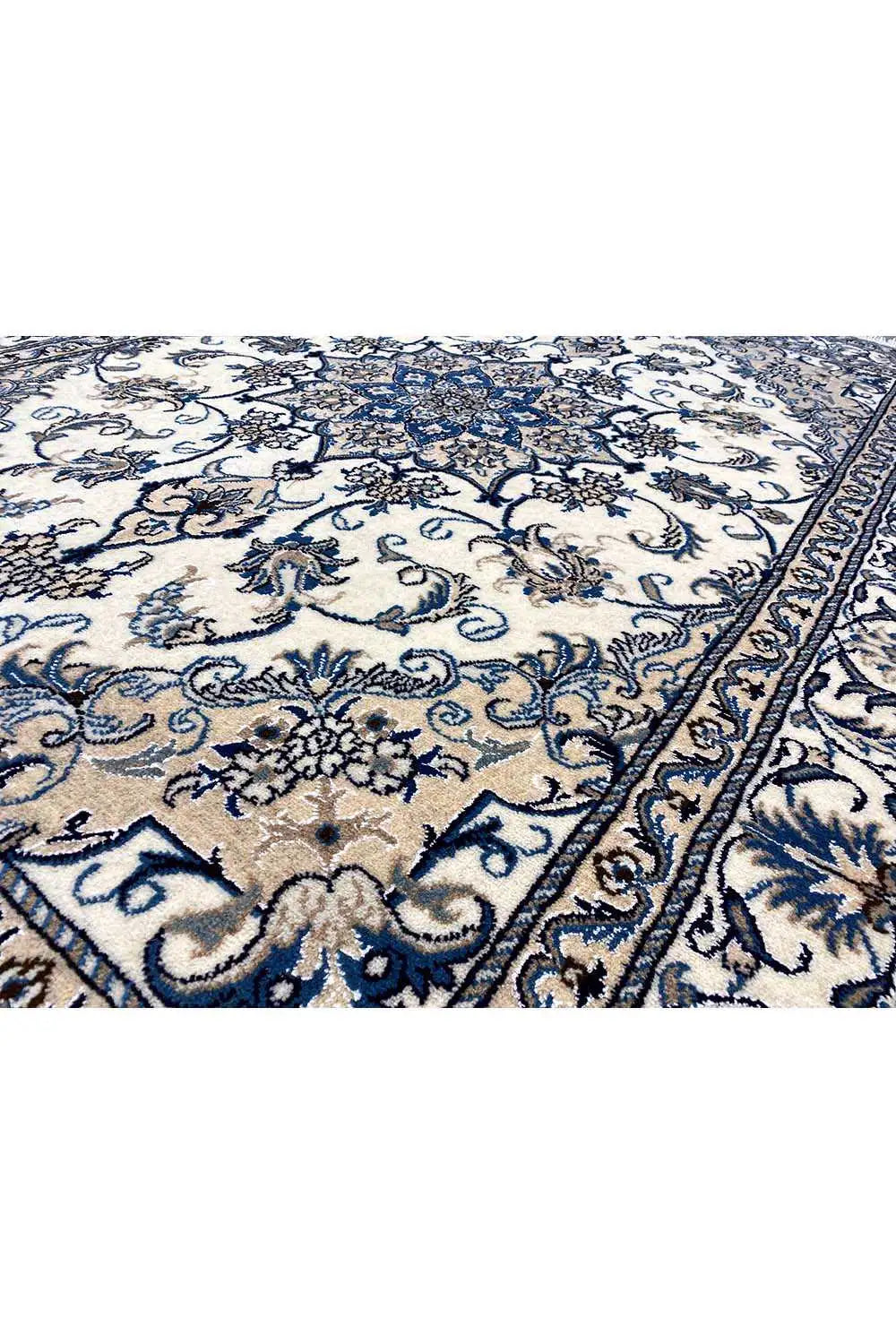 Nain Teppich (210x142cm) - German Carpet Shop
