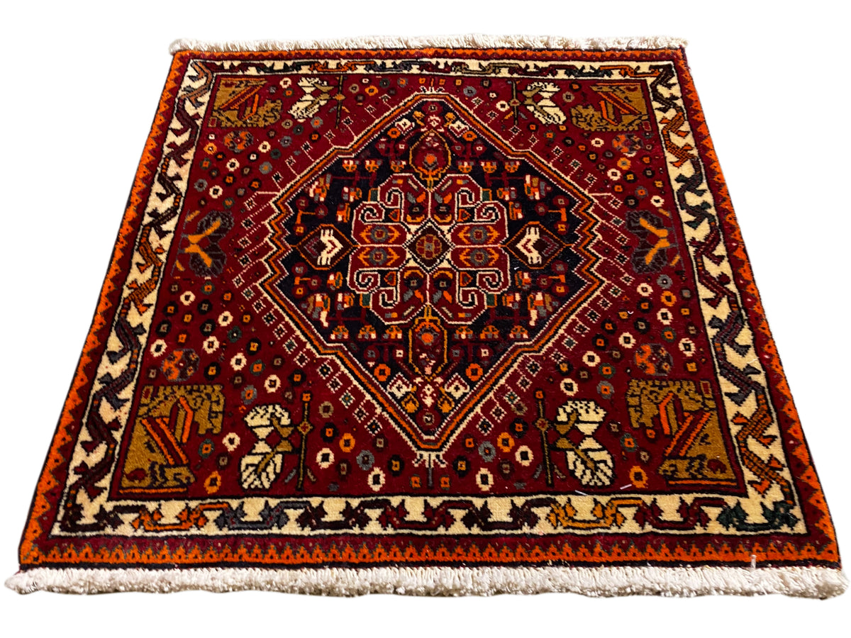 Poshti rug 60x60 cm, red rug with an ornamental diamond and beige border