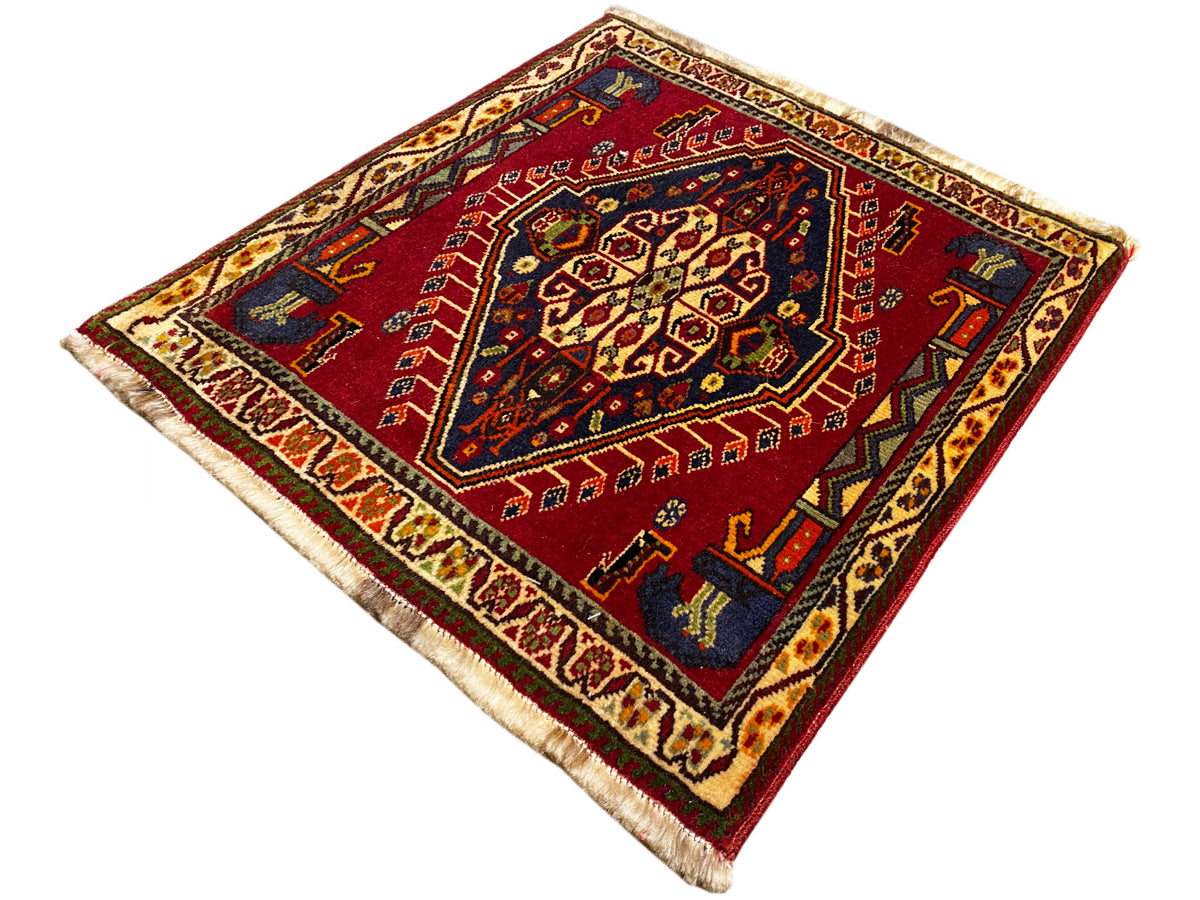 Poshti rug (59×61 cm), square, red pattern with dark borders and fringes