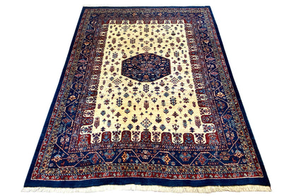 Qashqai - Klassisch (185x140 cm) - German Carpet Shop