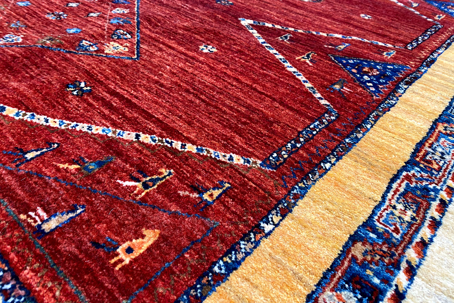 Qashqai Exklusiv 19944 - (193x143cm) - German Carpet Shop