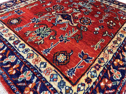 Qashqai Exklusiv (64x58cm) - German Carpet Shop