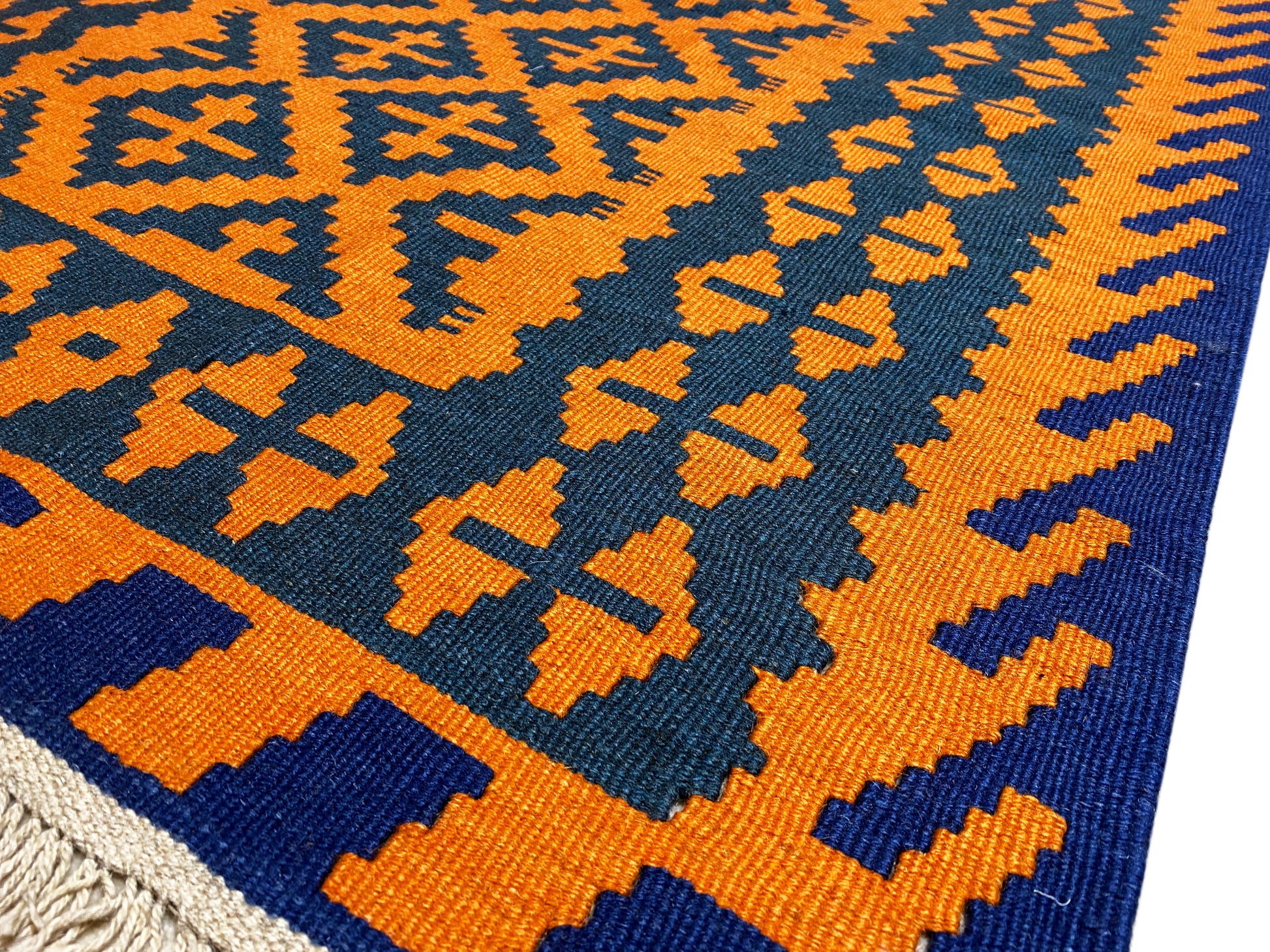 Boho Kelim Qashqai aus 100 Prozent Wolle mit Geometrie-Motiv