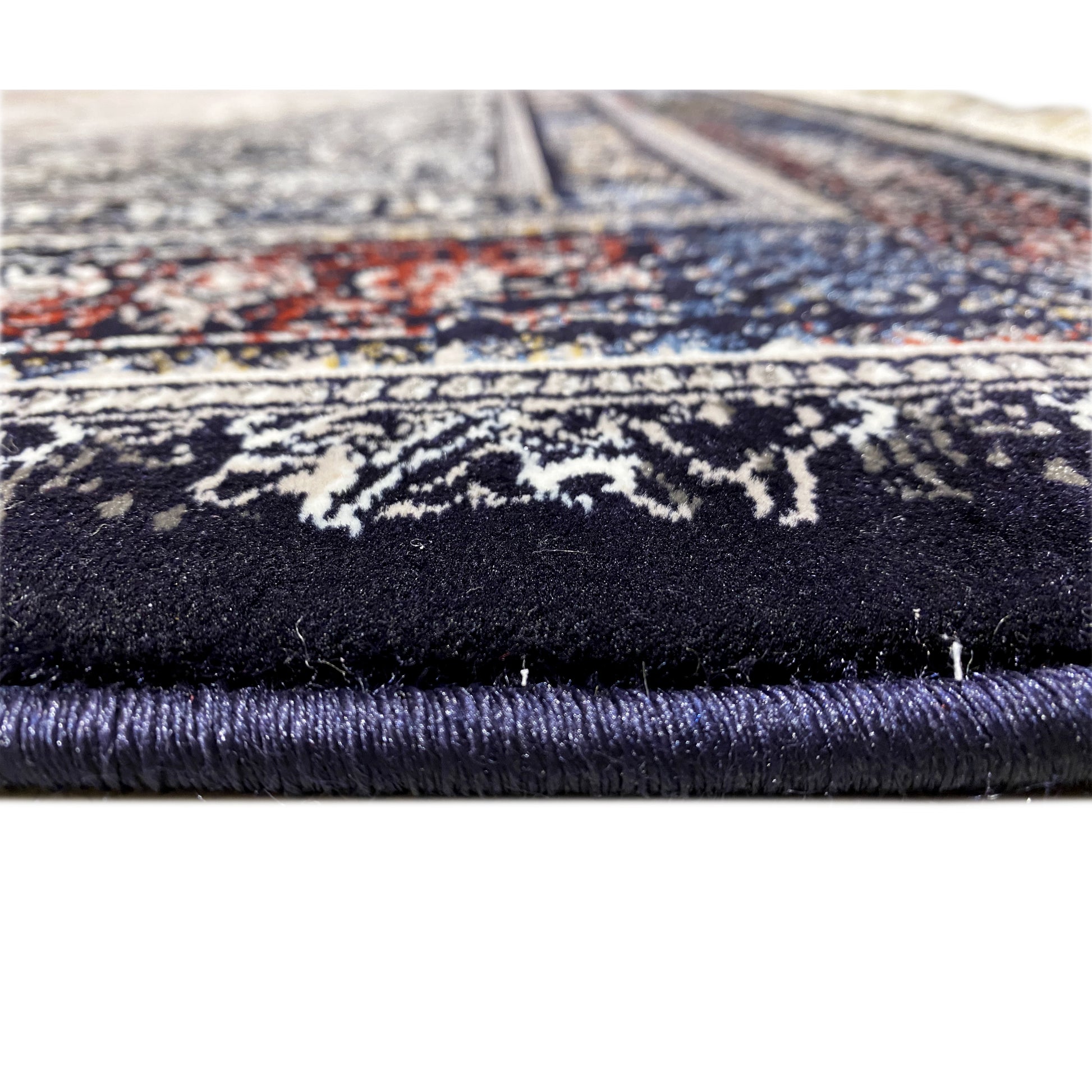 Teppich in Dunkelblau und Beige, mit zentralem Medaillon, ideal für Ihr Schlafzimmer