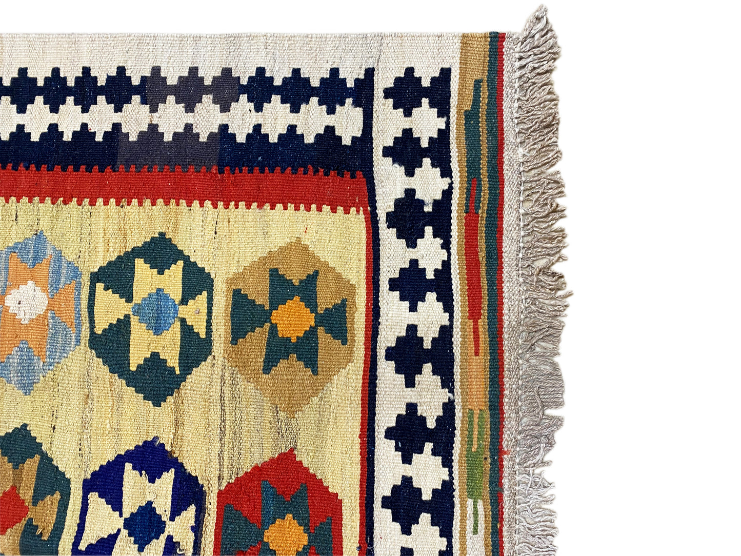 Handwoven Qashqai Kelim Teppich mit Medaillon-Design und kräftigen Farbkontrasten