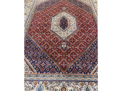 Traditioneller Bidjar Teppich in Rot mit feinem Muster, langlebige Wolle, 255x202 cm