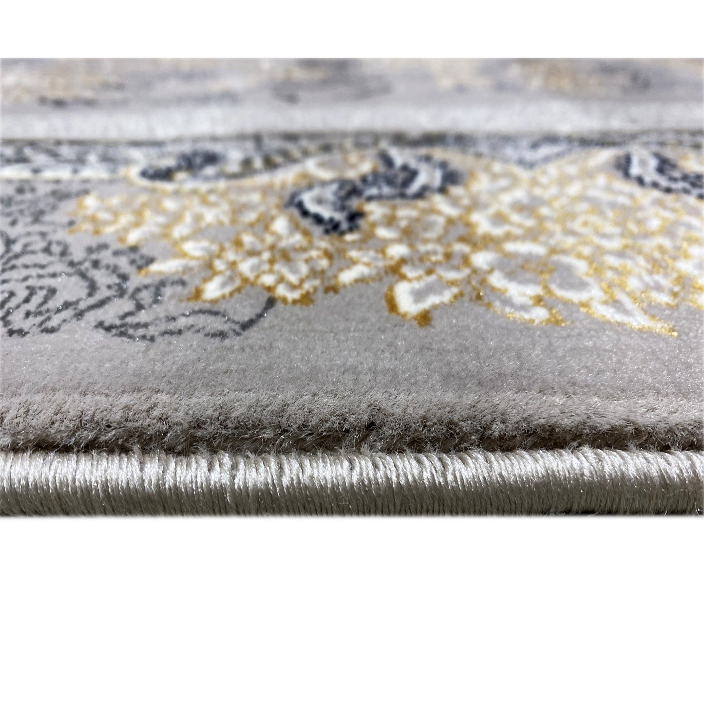 Hochwertiger Polypropylen Teppich, klassisch in Beige, für Wohnbereich in Rom.