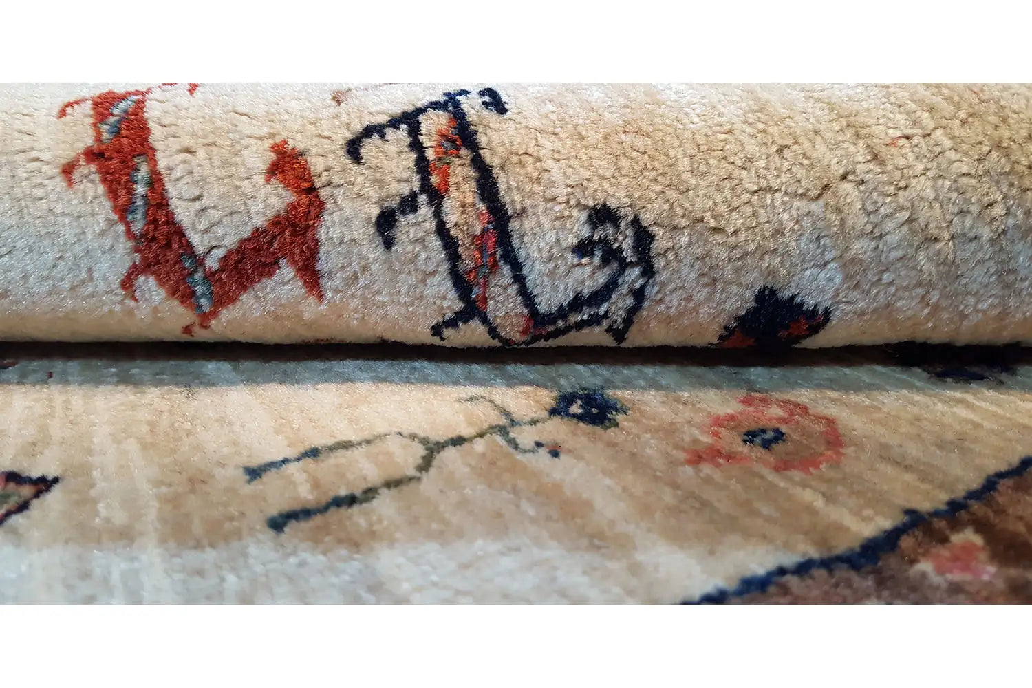 Qashqai Exklusiv (108x92cm) - German Carpet Shop