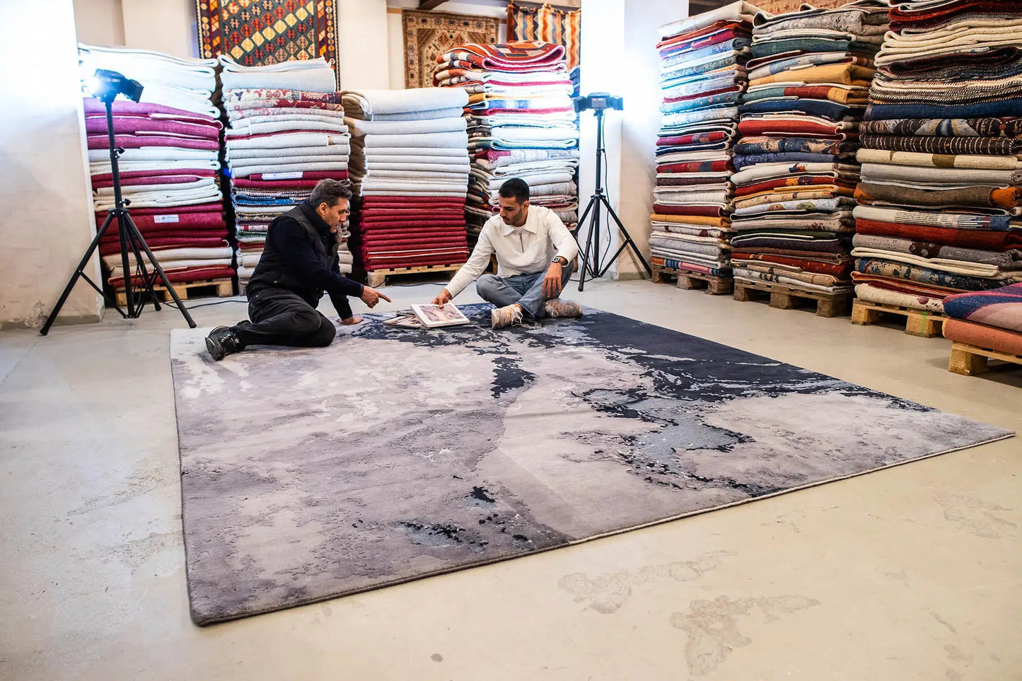 Designer Rug by Pascal Walter - Stormy Sea (313x251 cm) - German Carpet Shop