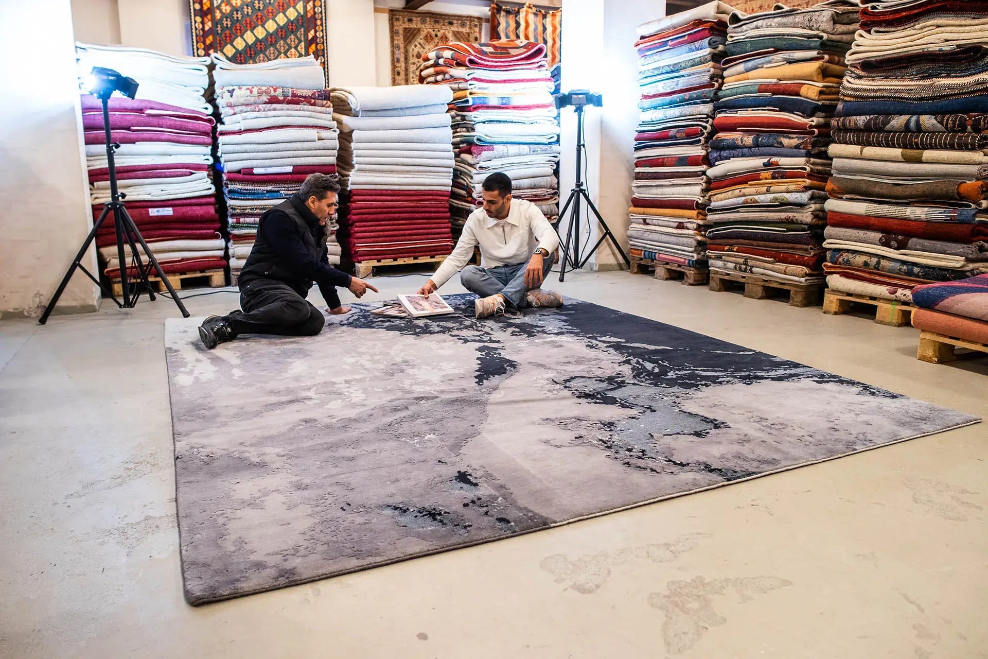 Designer Rug by Pascal Walter - Stormy Sea (313x251 cm) - German Carpet Shop