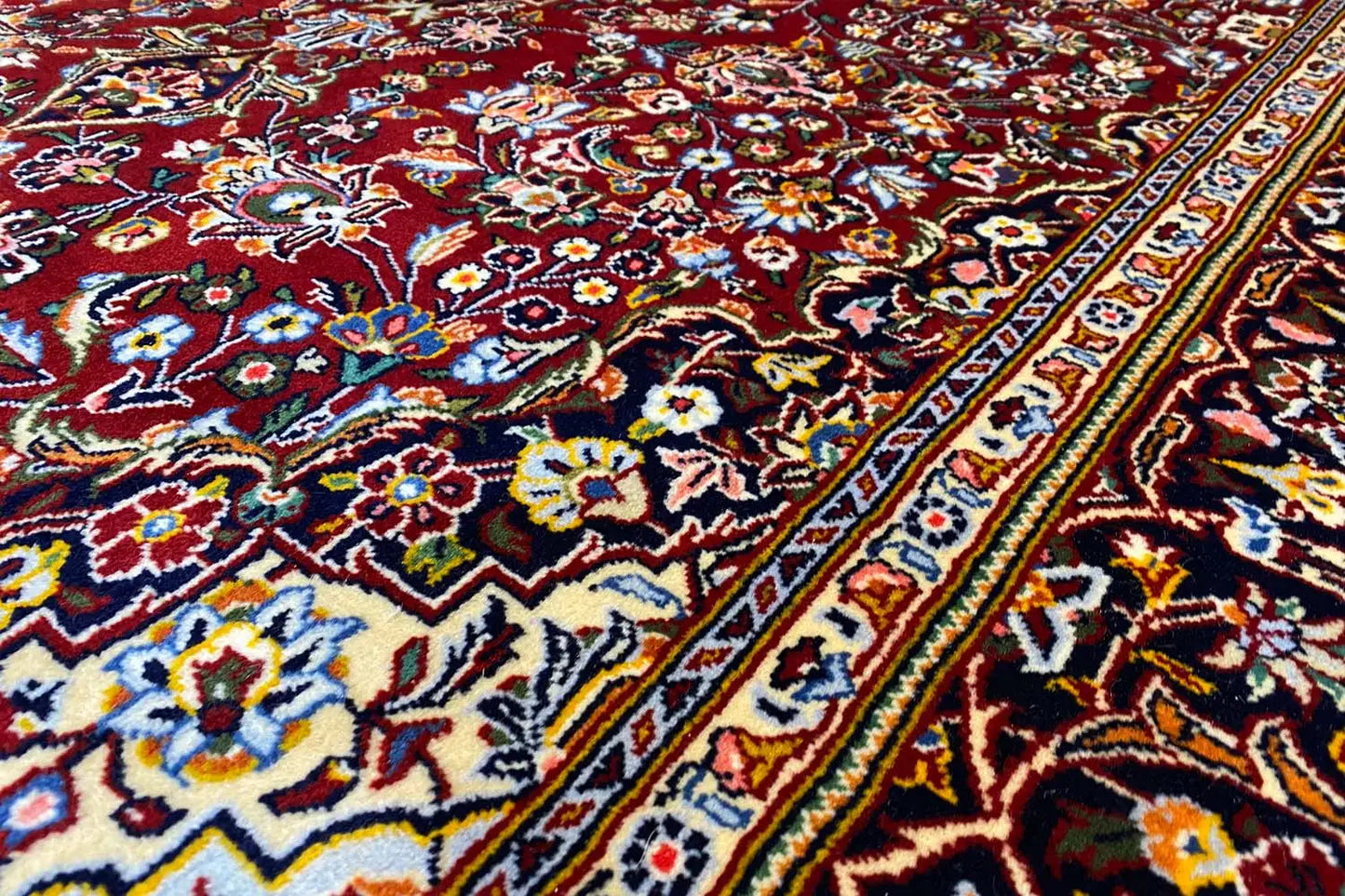 Keshan (208x140cm) - German Carpet Shop