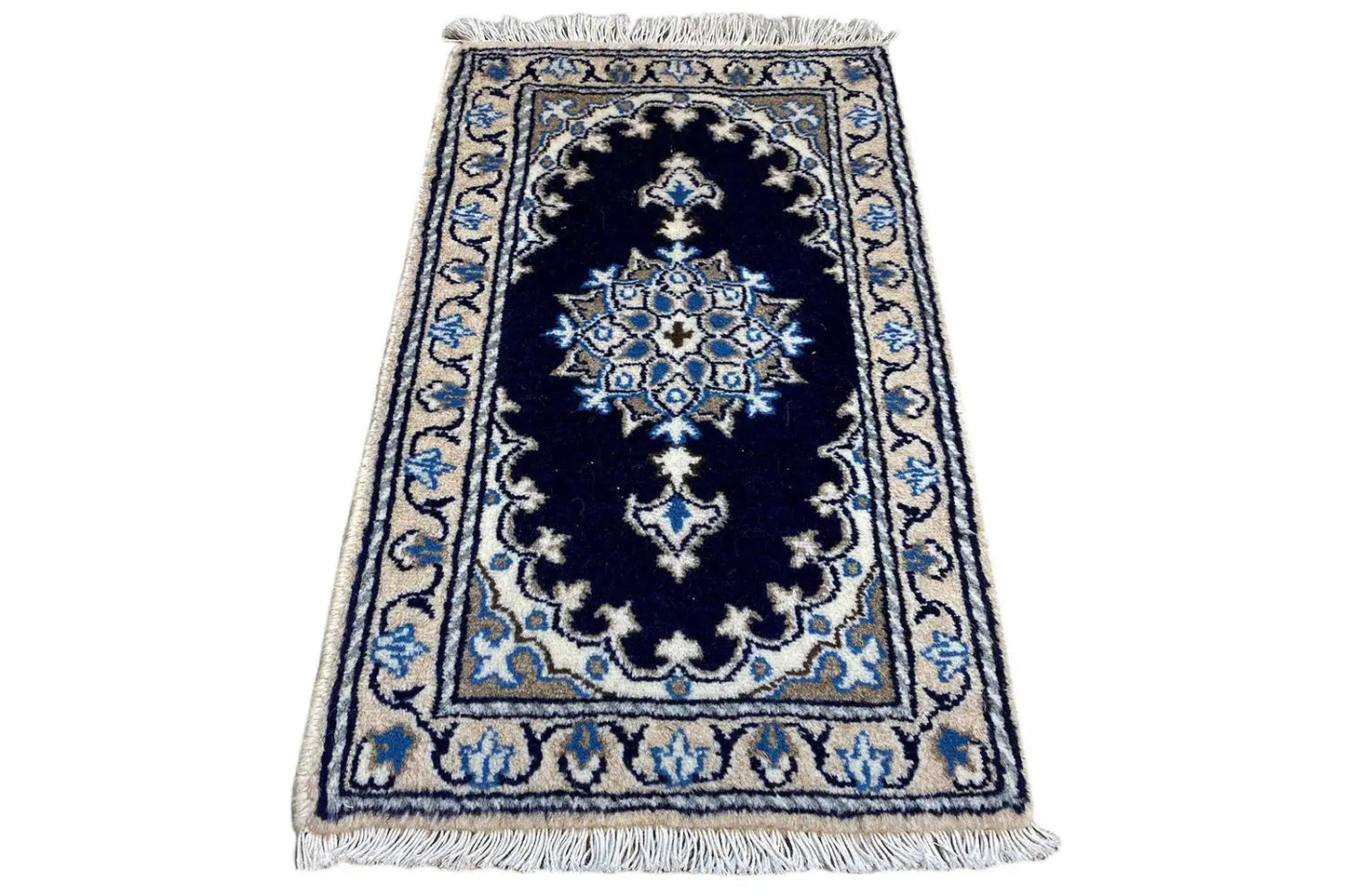 Nain (64x39cm) - German Carpet Shop