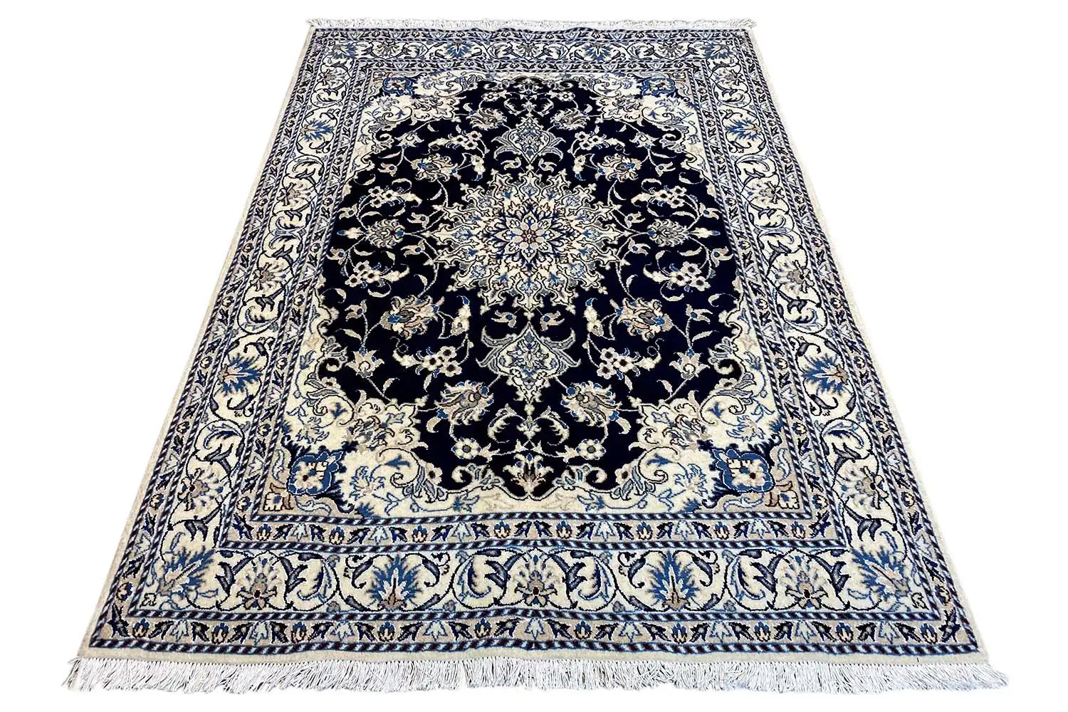 Nain (205x146cm) - German Carpet Shop