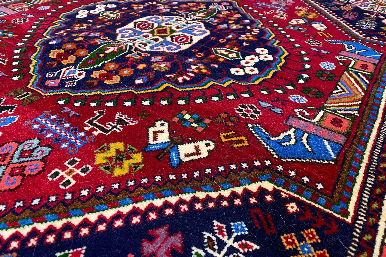 Shiraz Qashqai - (148x101cm) - German Carpet Shop