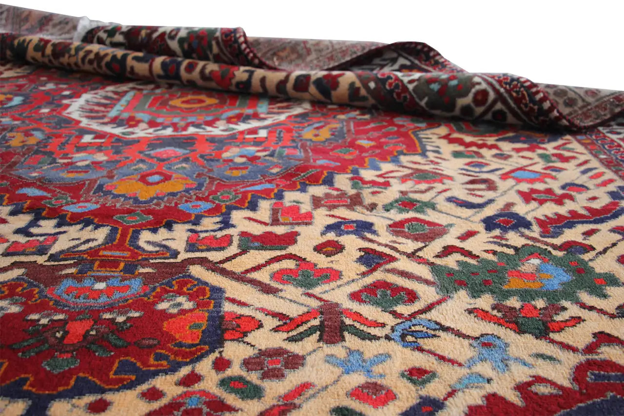 Bakhtiari - (320x234 cm) - German Carpet Shop
