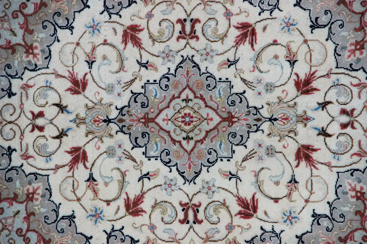 Keshan - Beige (153x105 cm) - German Carpet Shop