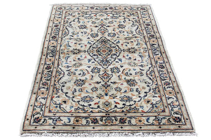 Keshan - Beige (147x103 cm) - German Carpet Shop