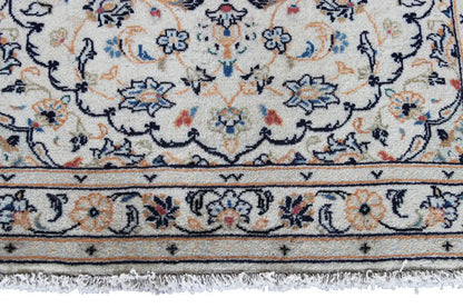 Keshan - Beige (147x103 cm) - German Carpet Shop