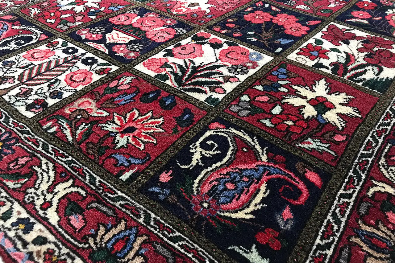 Bakhtiari - (157x106cm) - German Carpet Shop
