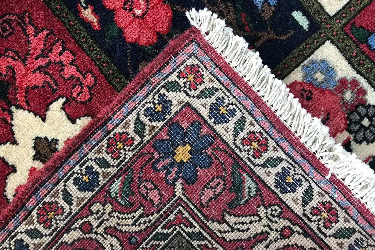 Bakhtiari - (157x106cm) - German Carpet Shop