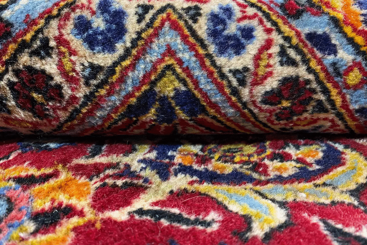 Keshan - Rot (320x195 cm) - German Carpet Shop